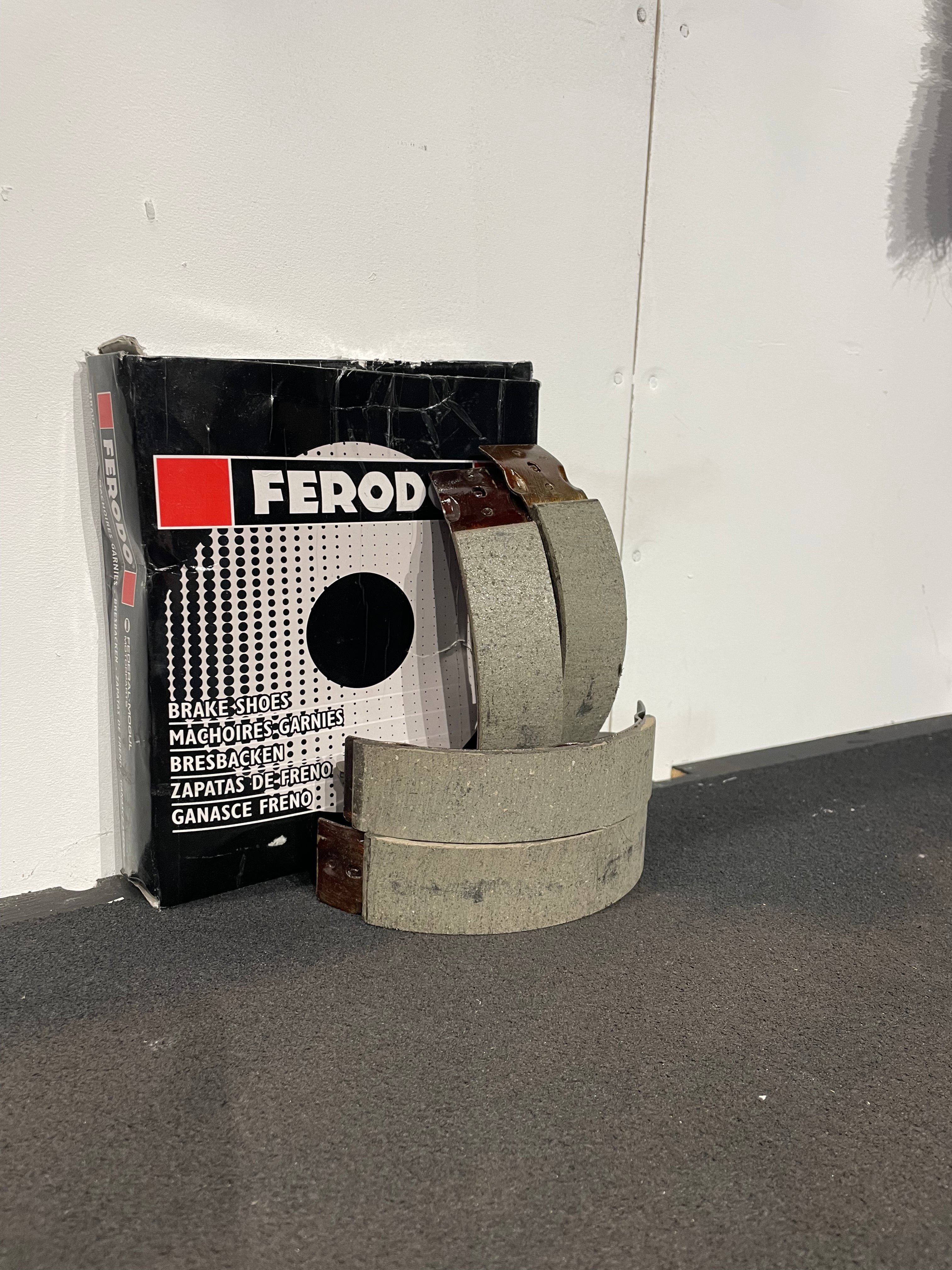 Bromsbackar bak - Ferodo