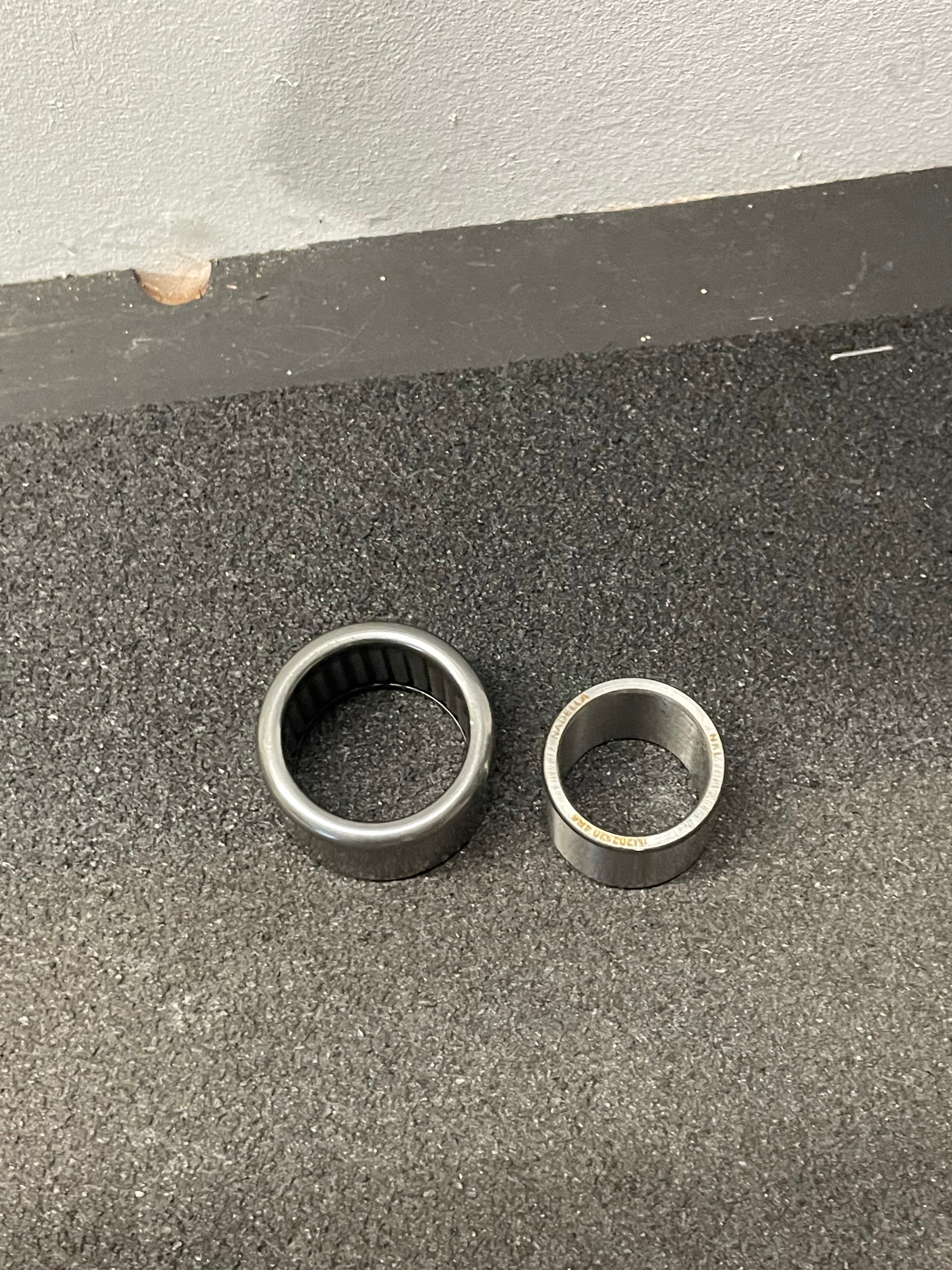 Nållager Bakhjul Ape 50