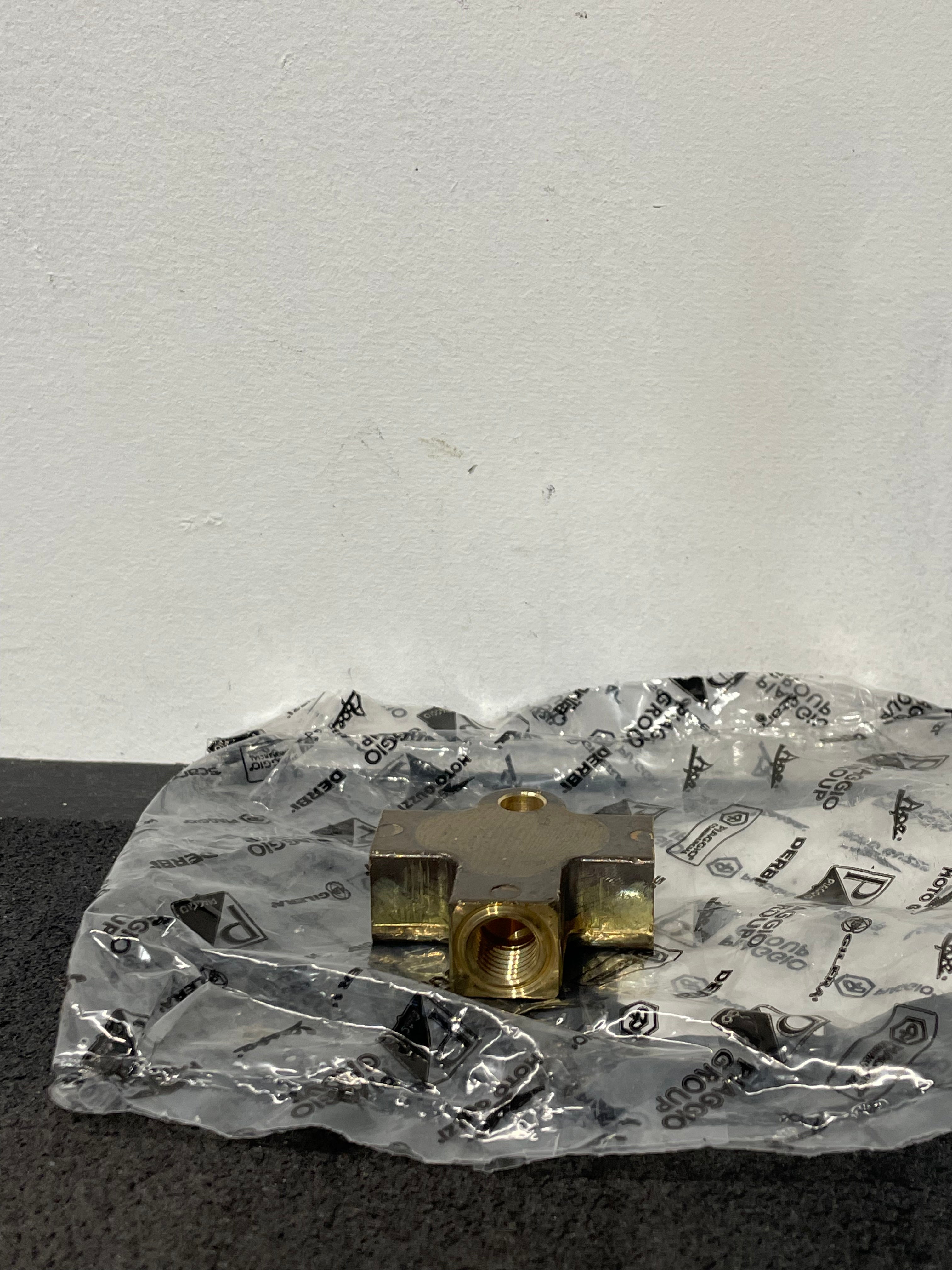 Bromsslangsfördelare Ape 50