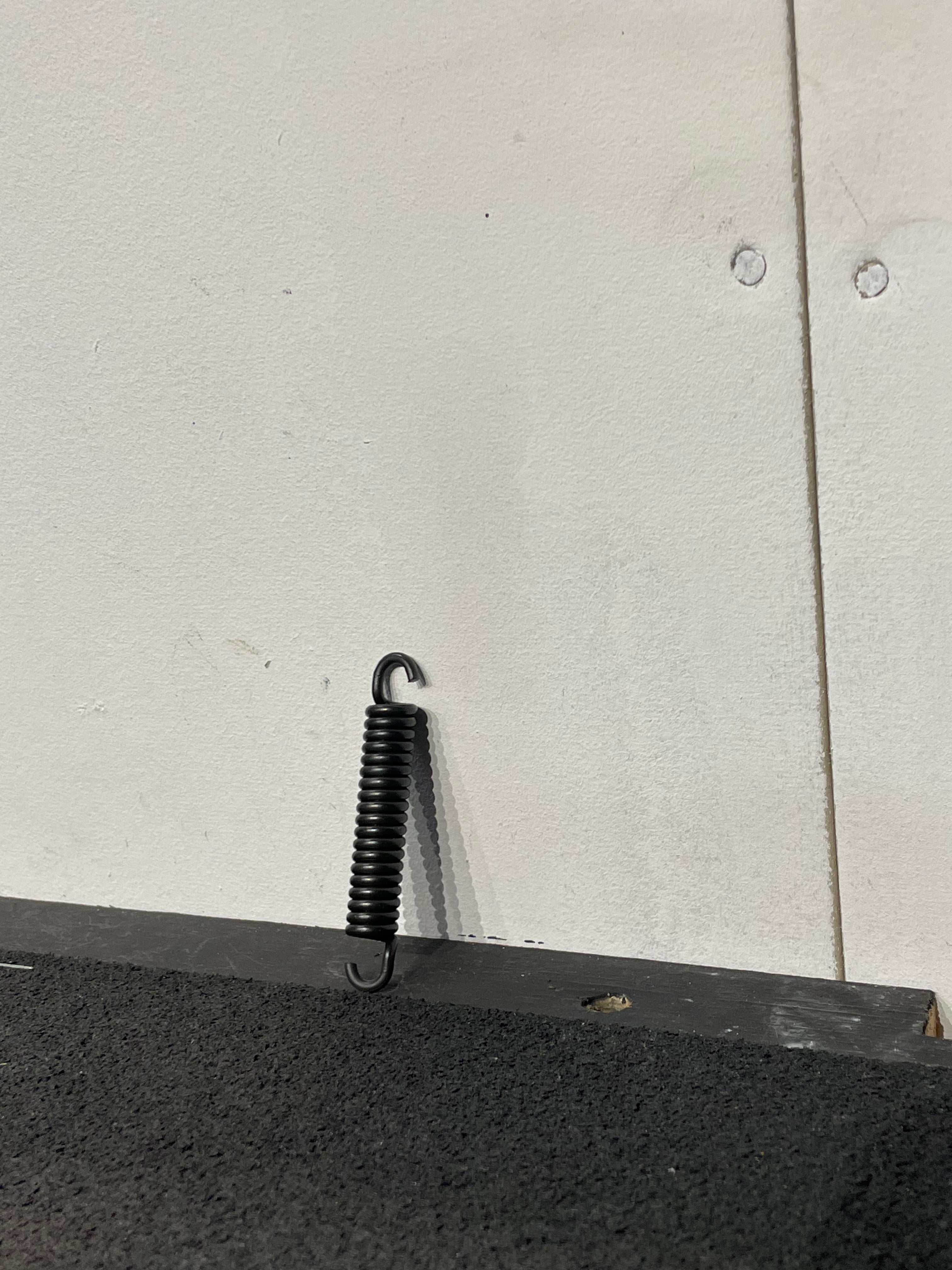 Fjäder För Bakre Bromsbeläg - Nederst Ape 50 E2